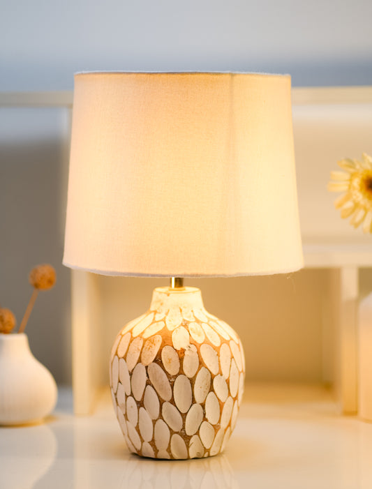 Moon Lumière Old-fashioned Handcrafted Table Lamp