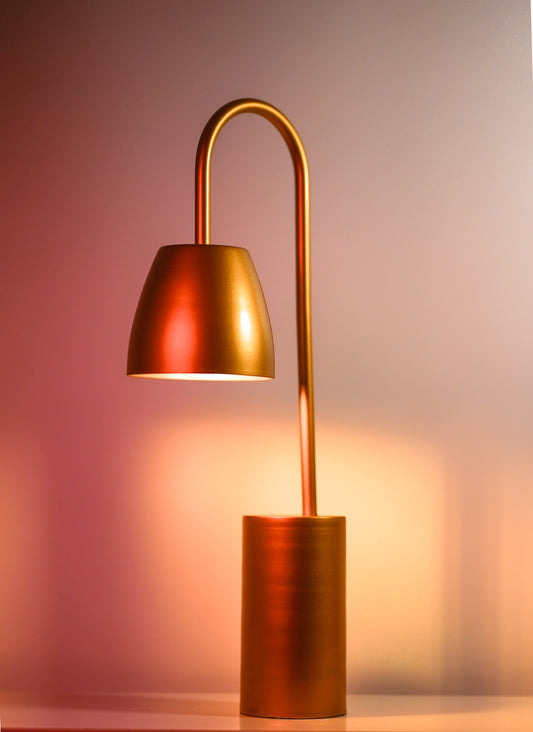 Garnish's Crescent Lonely Table Metal Lamp