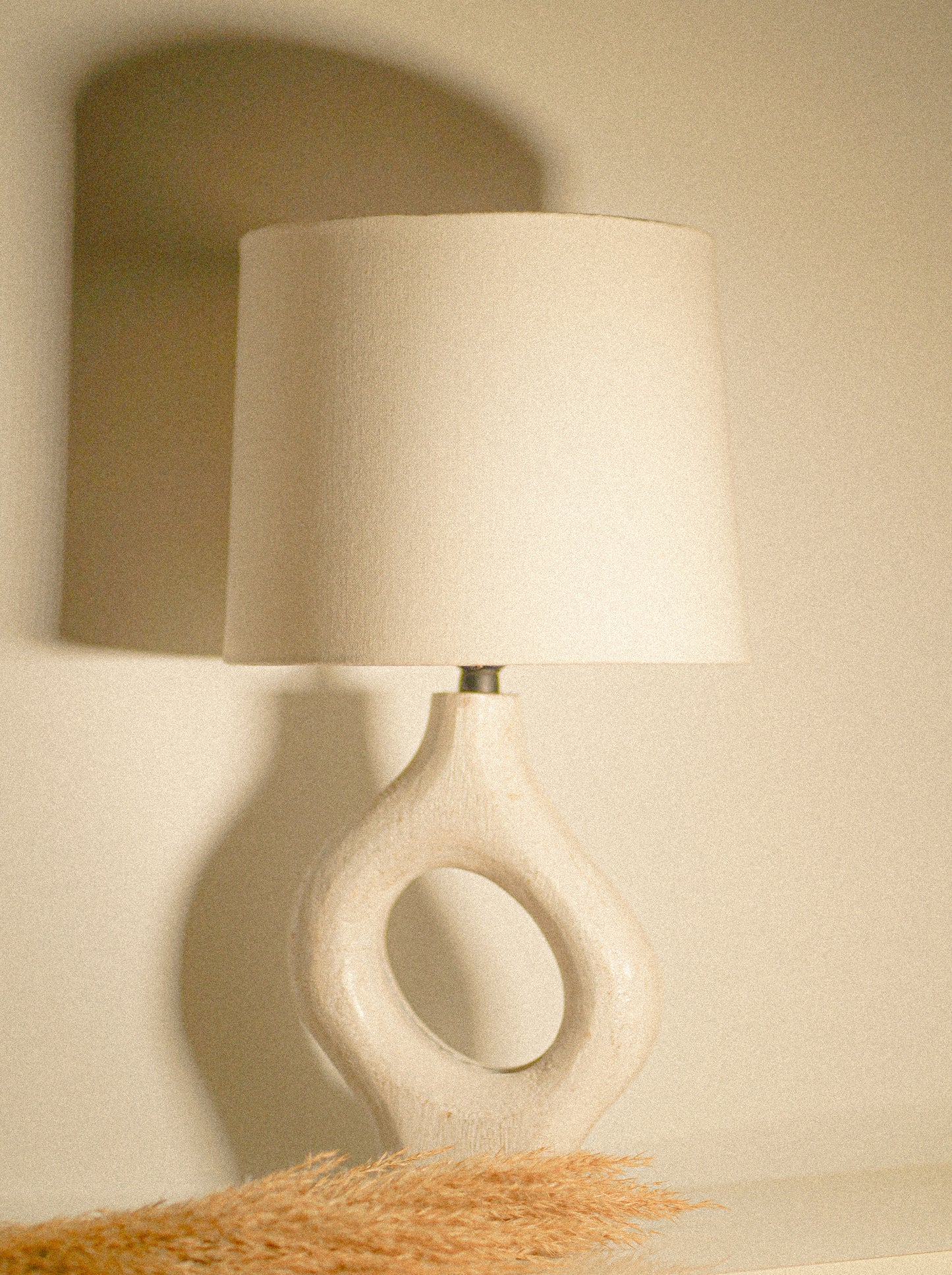 Garnish's Whitewood Vintage Wooden Table Lamp